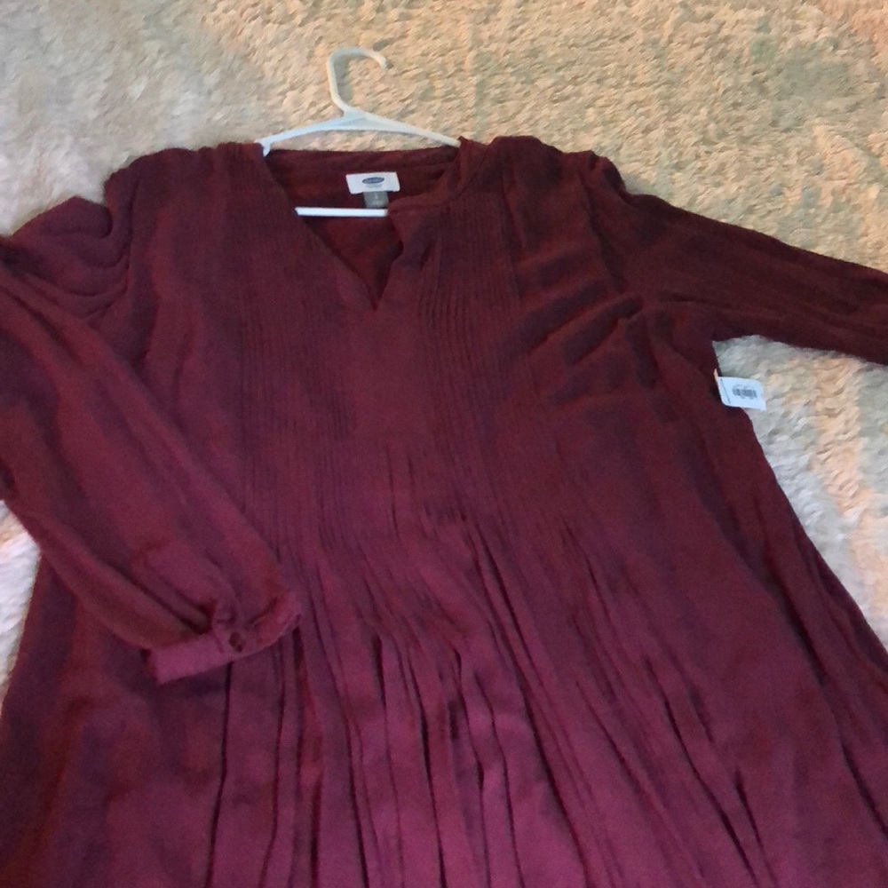 BRAND NEW. Never been worn Old Navy dress